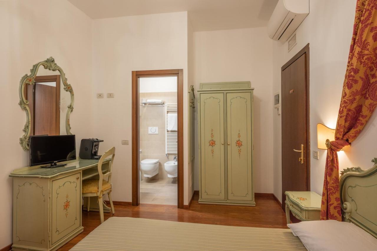 Hotel al Sotoportego Venecia Exterior foto