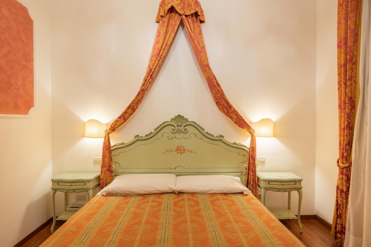 Hotel al Sotoportego Venecia Exterior foto